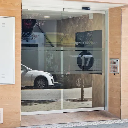 アパート Galan Apartamento, Amplio, Moderno Y Centrico, Cama King Size Y Parking Opcional ヒホン