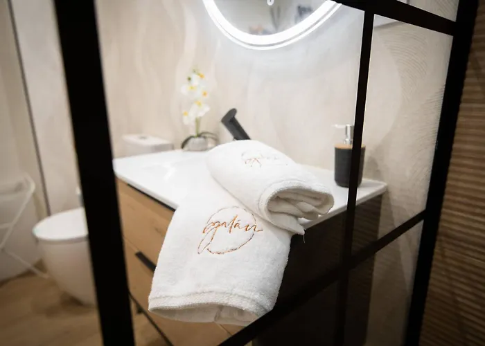 Galan Apartamento, Amplio, Moderno Y Centrico, Cama King Size Y Parking Opcional アパート