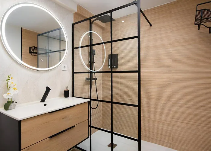 Galan Apartamento, Amplio, Moderno Y Centrico, Cama King Size Y Parking Opcional Gijon