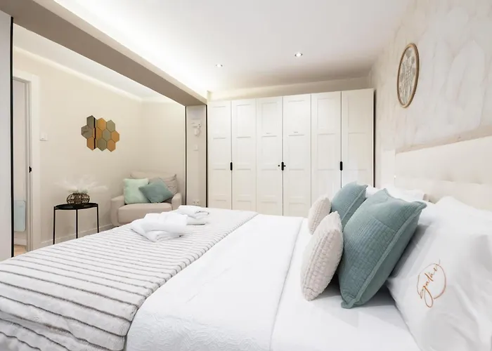 Galan Apartamento, Amplio, Moderno Y Centrico, Cama King Size Y Parking Opcional *