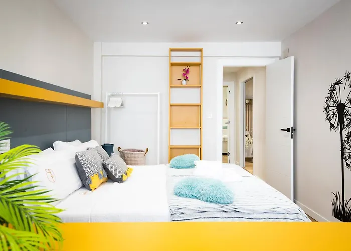 Galan Apartamento, Amplio, Moderno Y Centrico, Cama King Size Y Parking Opcional Apartment Gijon